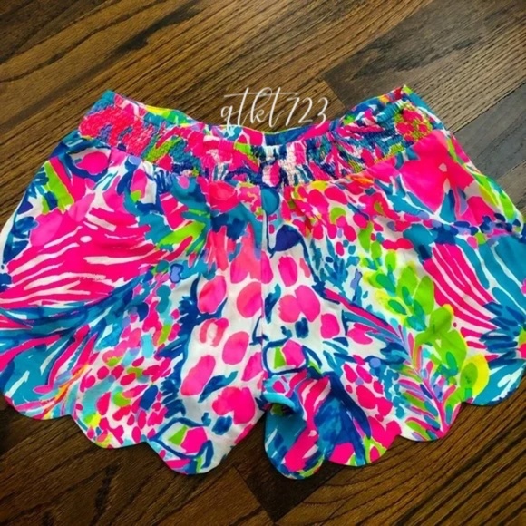 Lilly Pulitzer Dahlia shorts - Picture 3 of 4